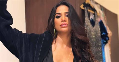 Bollywood actress and model Poonam Pandey passes away